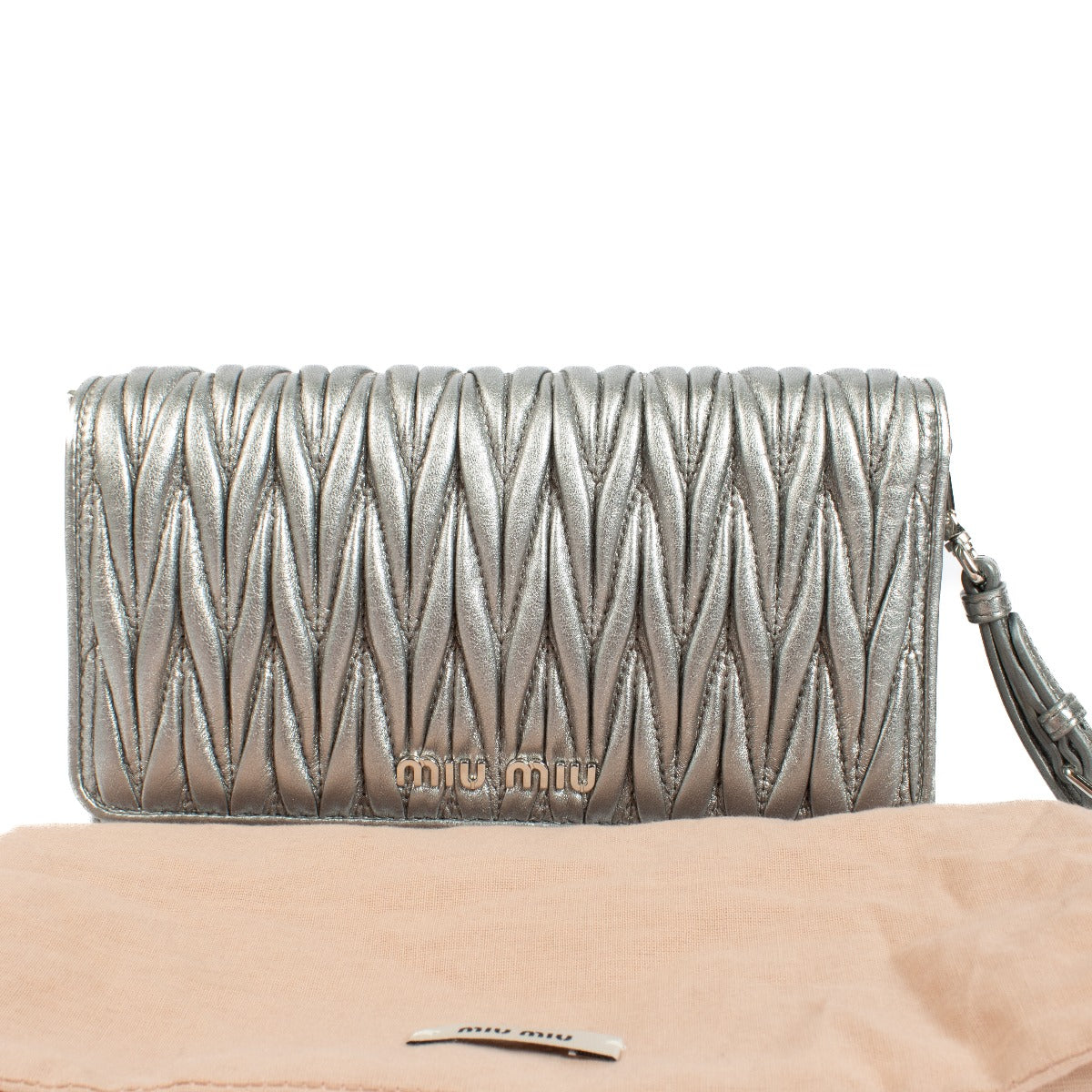 Authentic second hand Miu Miu Silver Matelasse Bag on Labellov.com