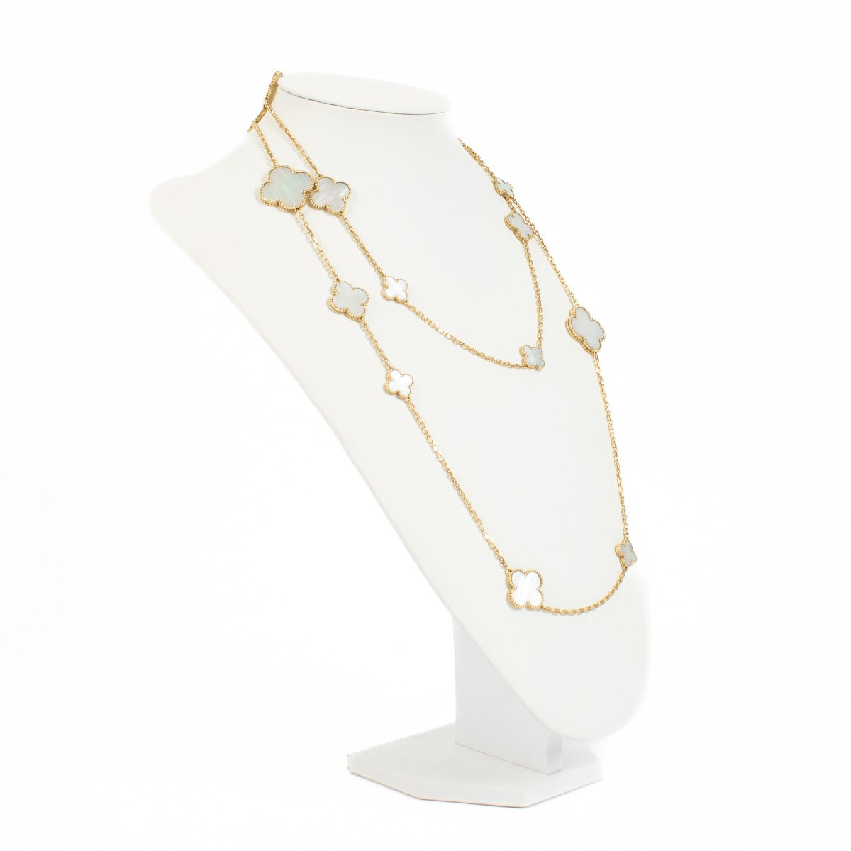 Van Cleef & Arpels Magic Alhambra-lange ketting, 16 motieven, parelmoer