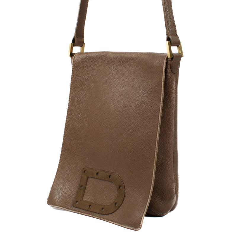 Shop 100% authentic secondhand Delvaux Taupe Louise Baudrier PM Shoulder Bag on Labellov.com