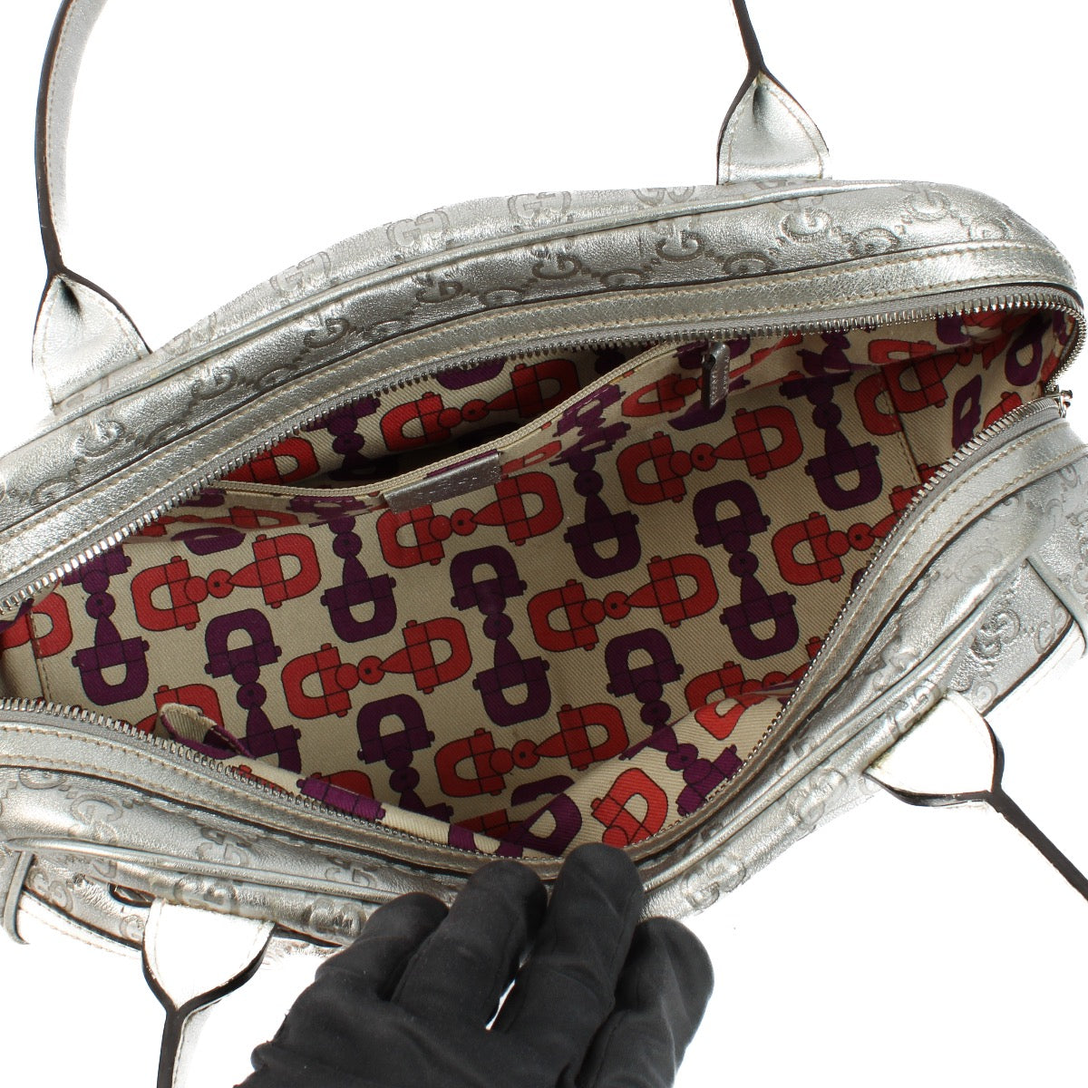 Shop 100% authentic secondhand Gucci Silver Guccissima Bowling Bag on Labellov.com