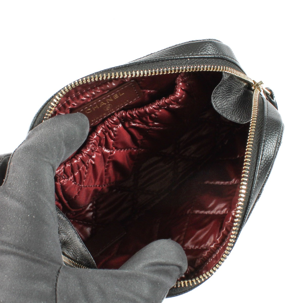 shop 100% authentic second hand chanel black Caviar Pouch on Labellov.com