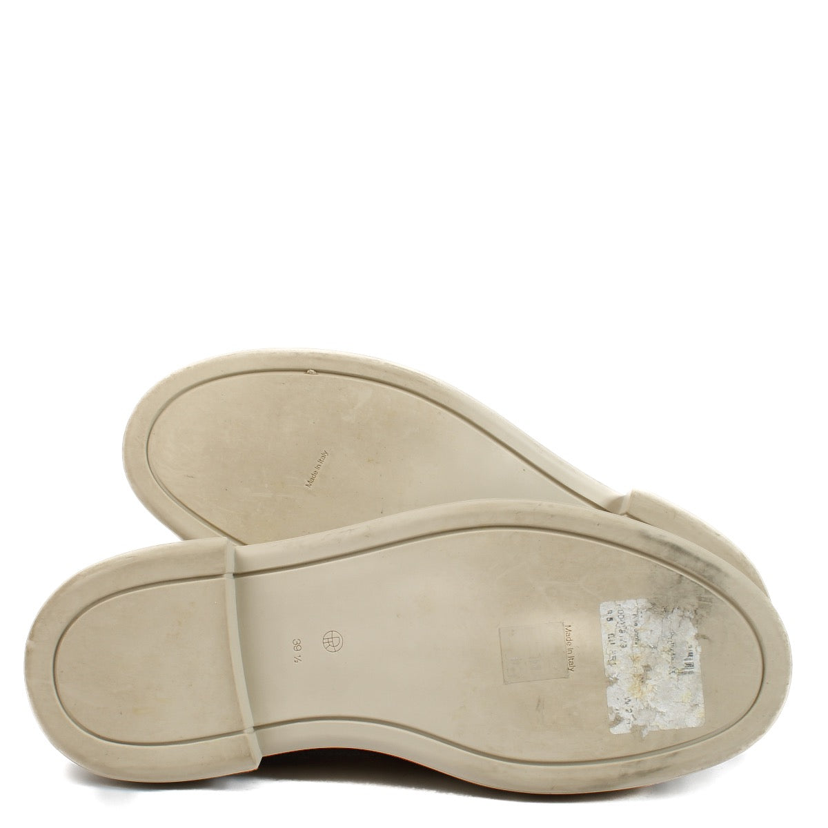 shop 100% authentic second hand The Row Beige Zipped Boots - Size 39 1/2 on Labellov.com