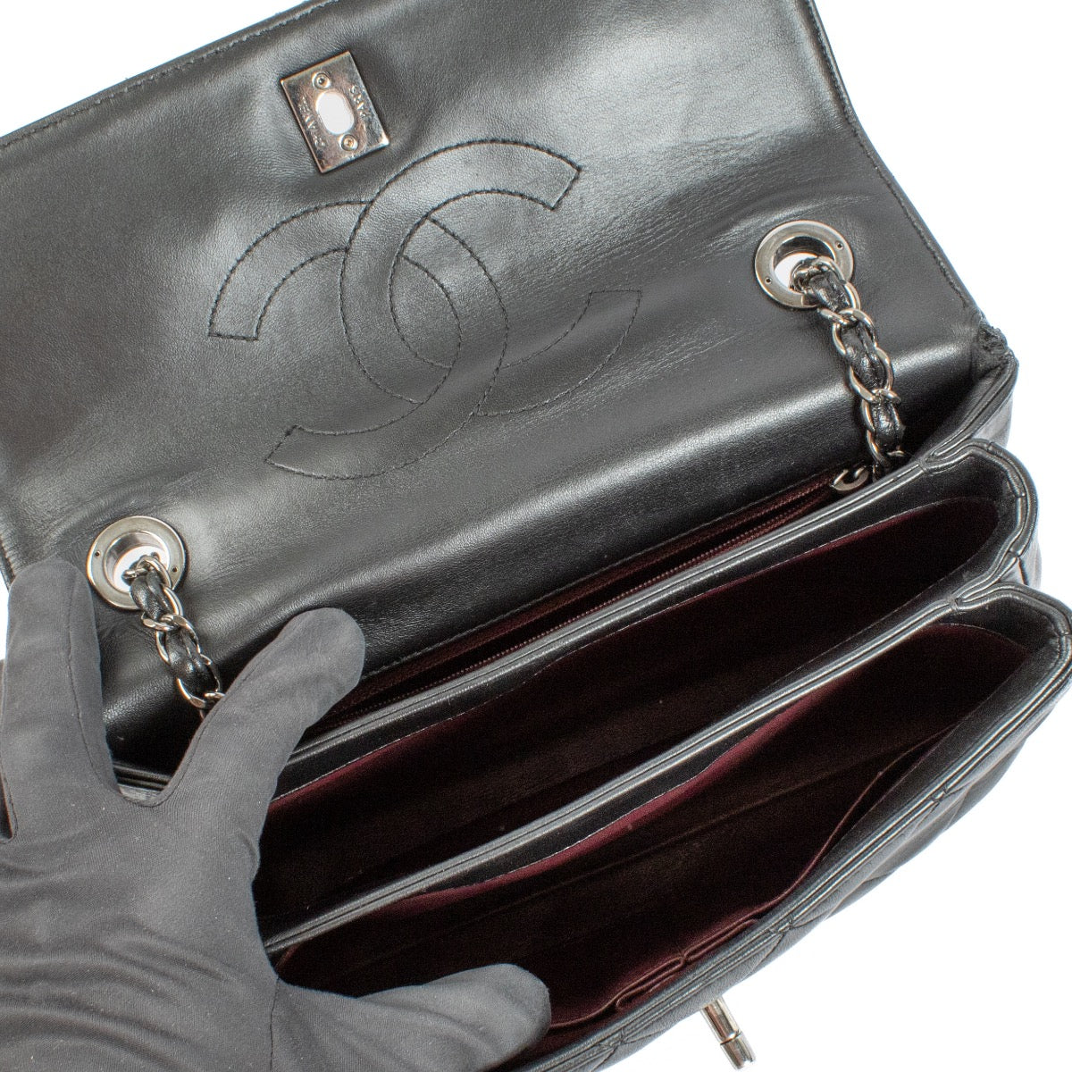 Authentic second hand Chanel Black Small Trendy CC Bag on Labellov.com