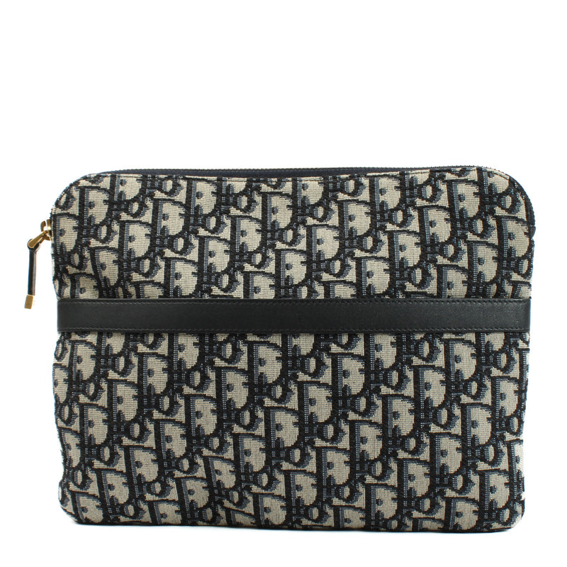 Christian Dior Oblique Clutch aan de beste prijs bij Labellov tweedehands luxe in Antwerpen en Knokke.