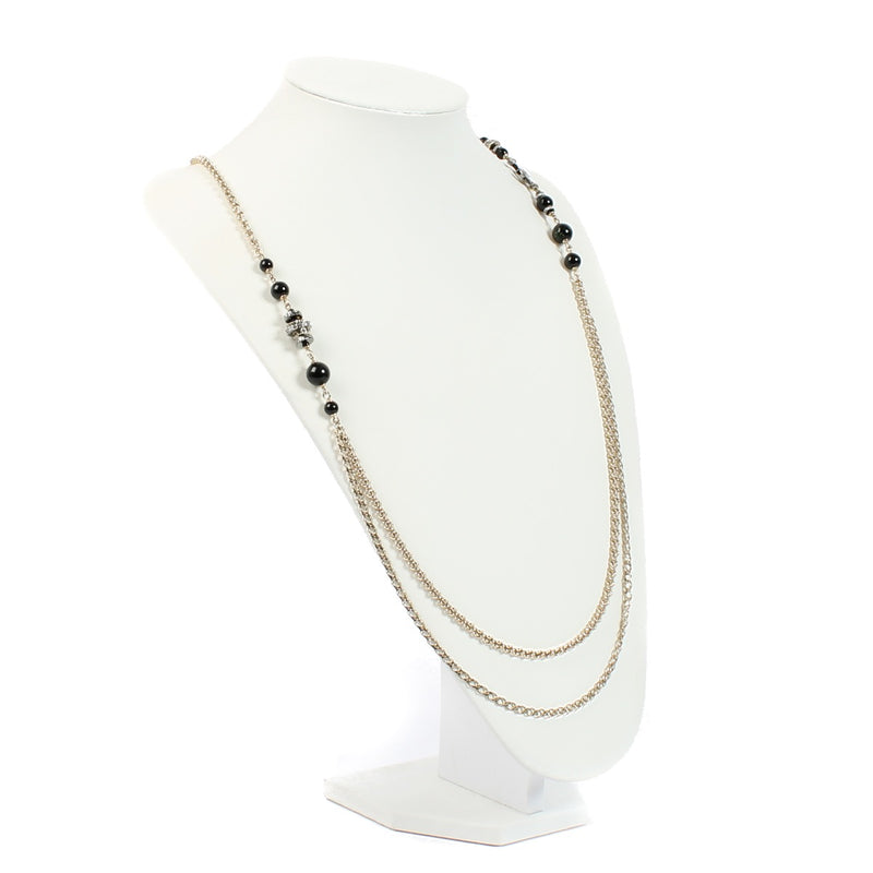 Shop safe online at Labellov in Antwerp, Brussels and Knokke this 100% authentic second hand Chanel Black Pearl 19A Necklace. Veilig online tweedehands authentieke Chanel Black Pearl 19A ketting kopen bij Labellov.