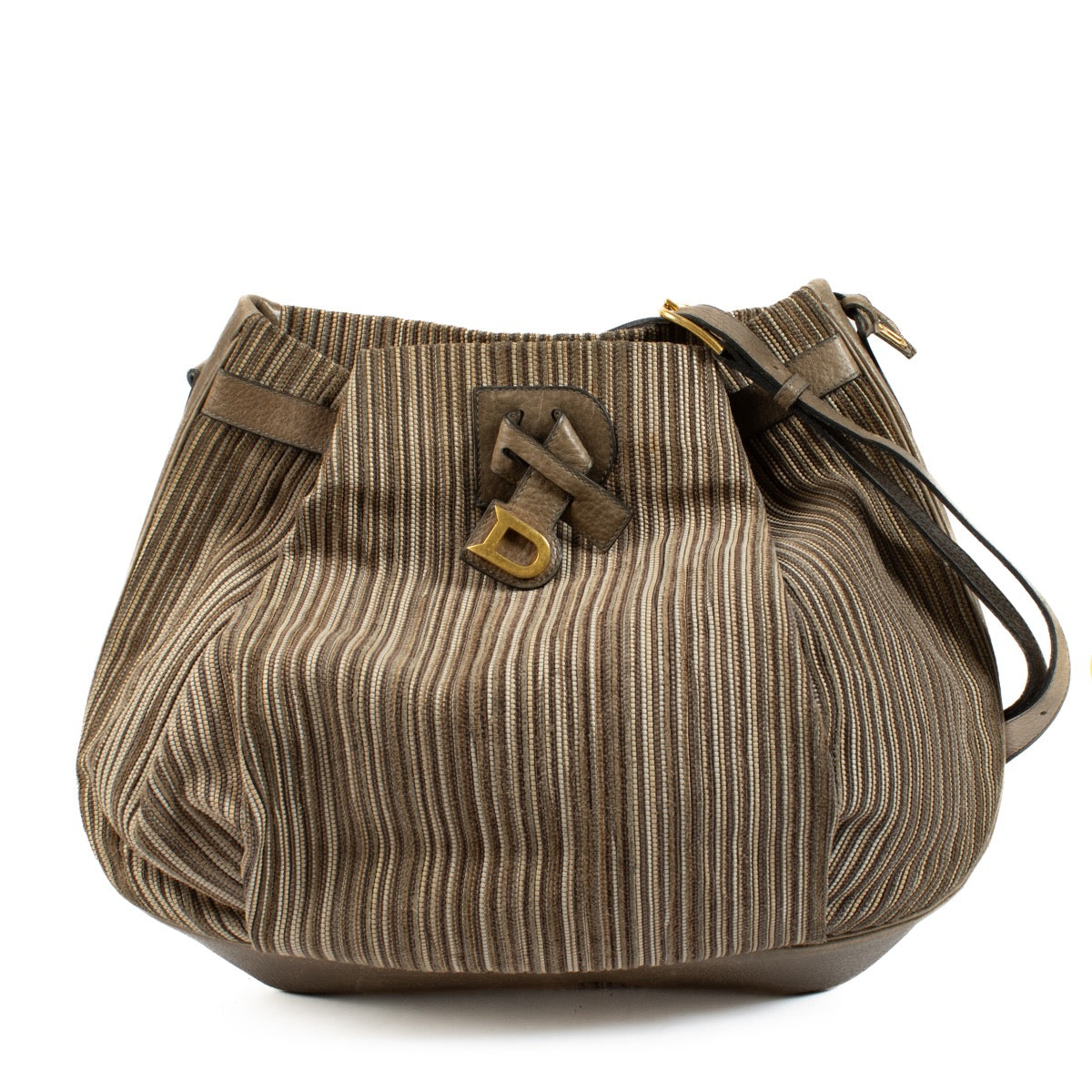 shop 100% authentic second hand Delvaux Beige Toile De Cuir Banniere Bag on Labellov.com