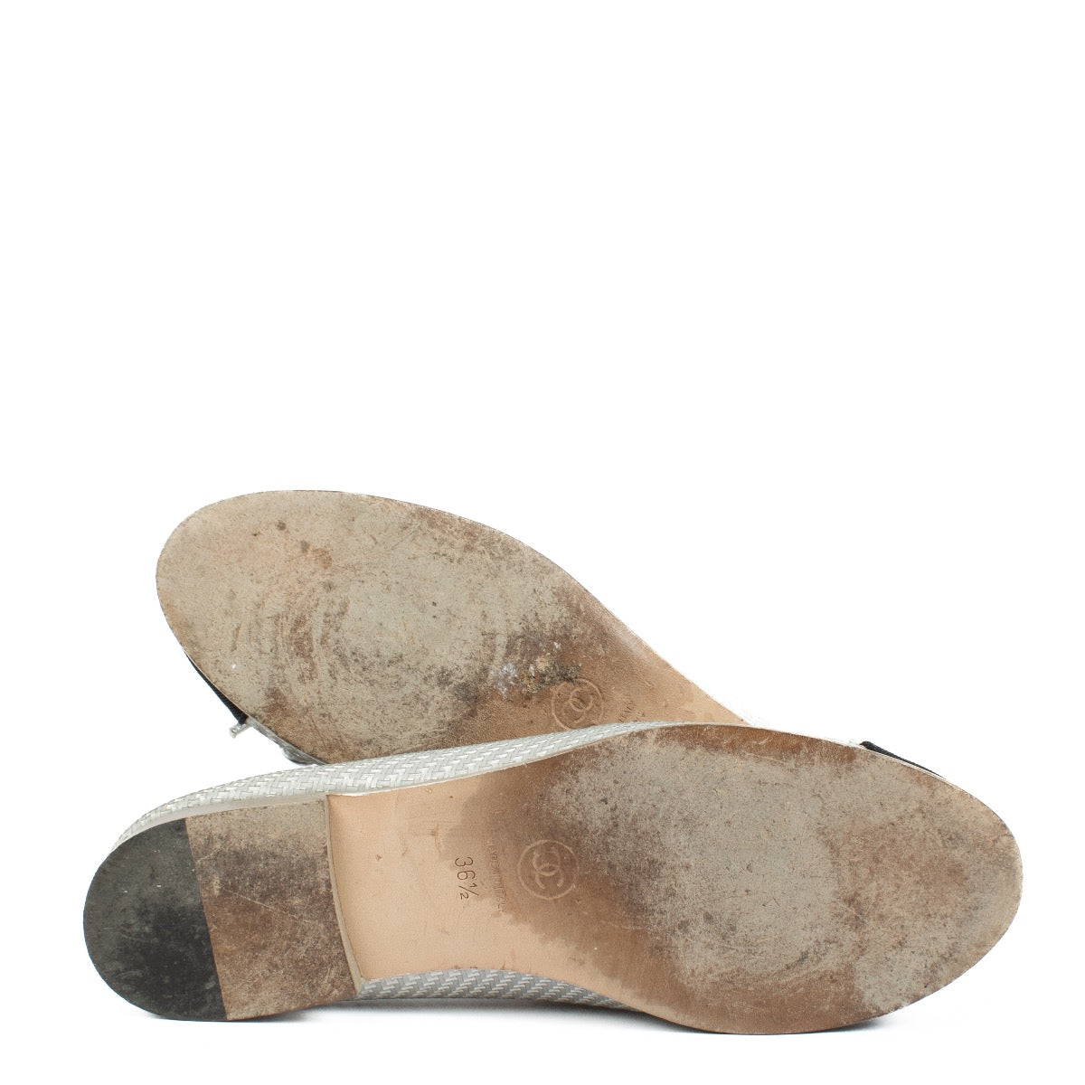 Authentic second hand Chanel Silver Ballerinas - Size 36,5 on Labellov.com