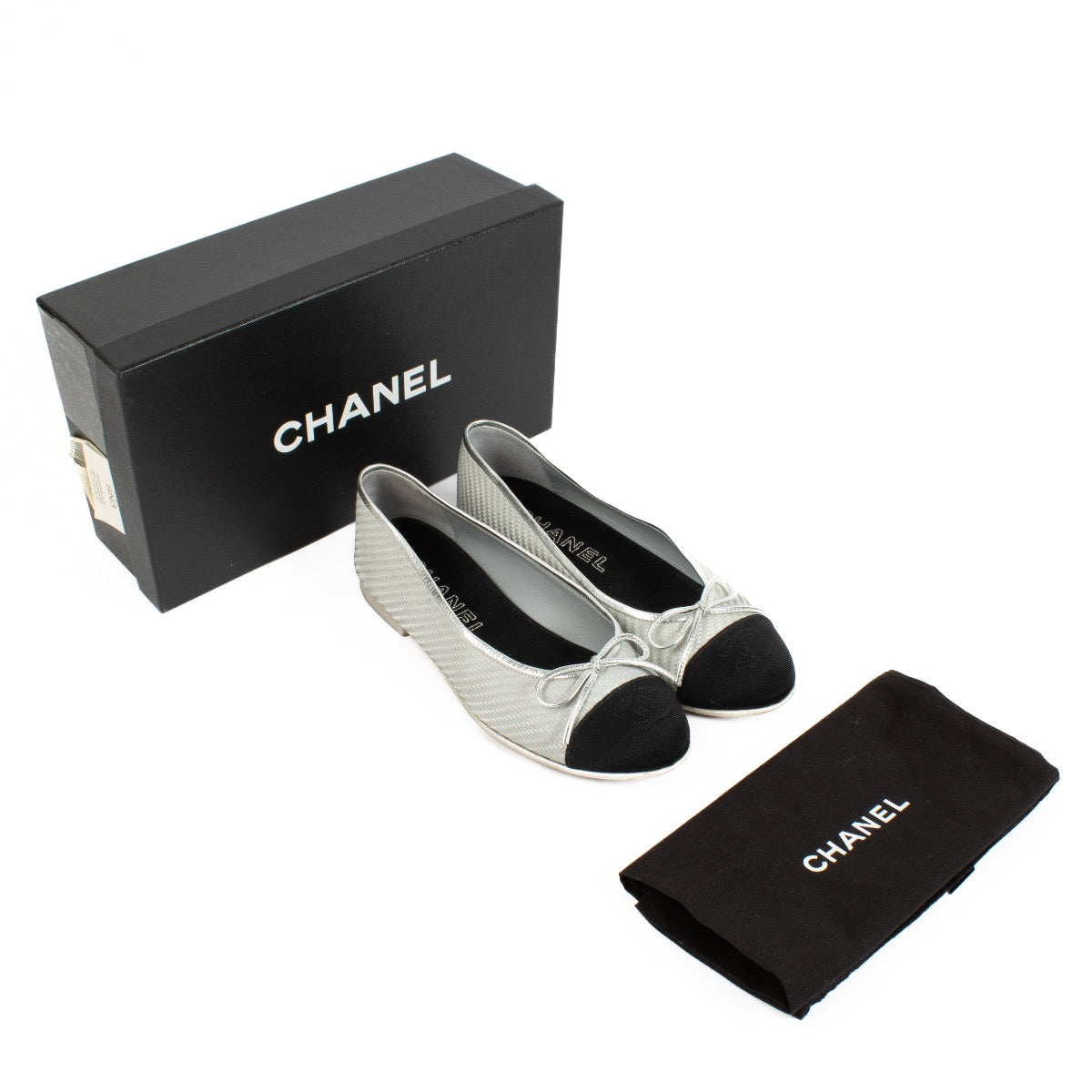 Authentic second hand Chanel Silver Ballerinas - Size 36,5 on Labellov.com