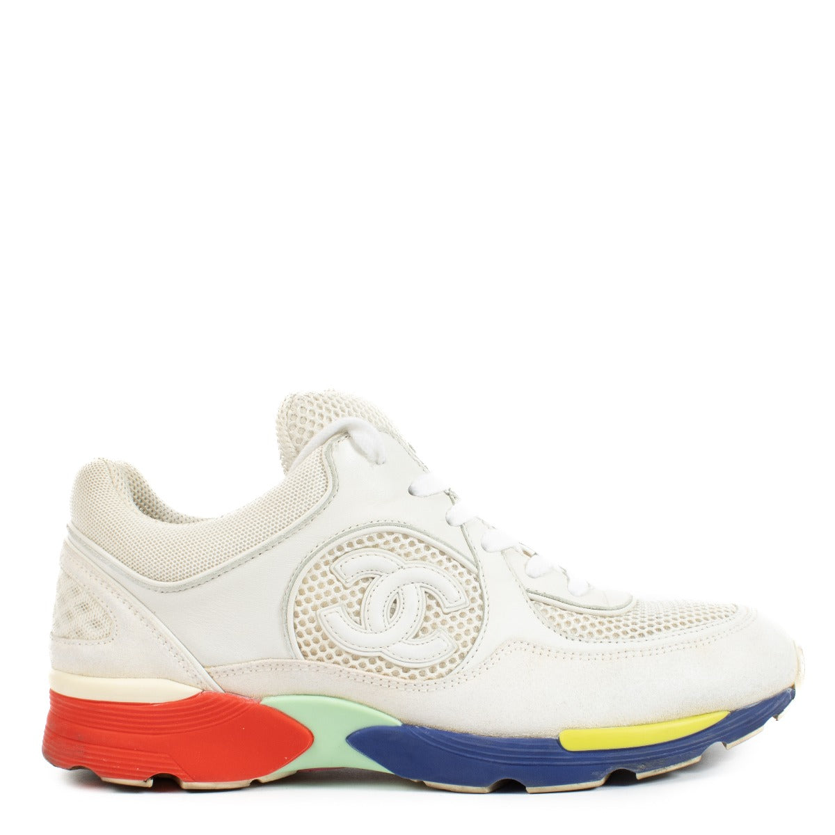 Chanel 16C Multicolor Sneakers in very good condition, with minor signs of wear on the sole and interior. Shop at Labellov.