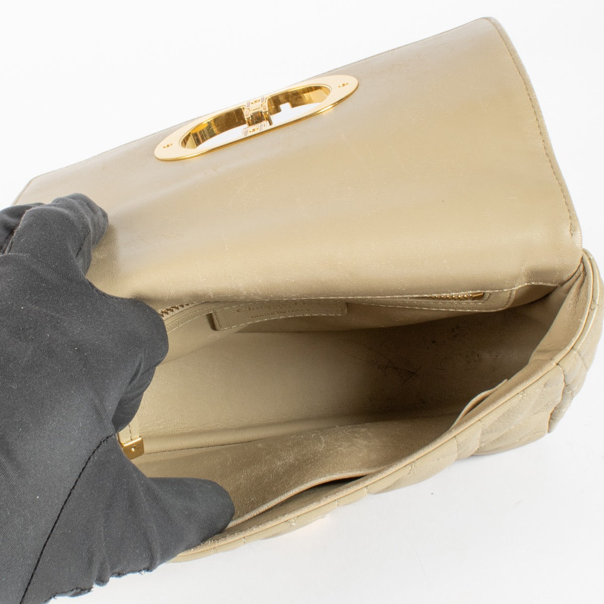 Shop the Christian Dior Beige Caro Crossbody, crafted in quilted calfskin leather with gold-tone CD hardware and the iconic 30 Montaigne detail. A timeless luxury handbag ideal for elegant everyday wear. Available now at Labellov.