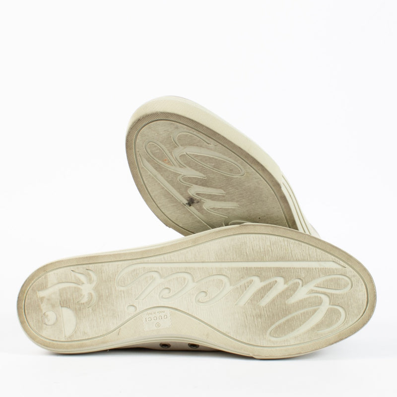 shop 100% authentic second hand Gucci Grey GG Supreme Sneakers - Size 42 on Labellov.com