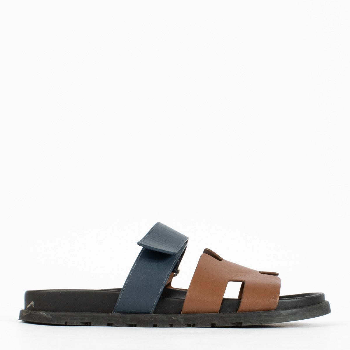 shop 100% authentic second hand Hermès Bicolor Chypre Sandals - Size 42 on Labellov.com