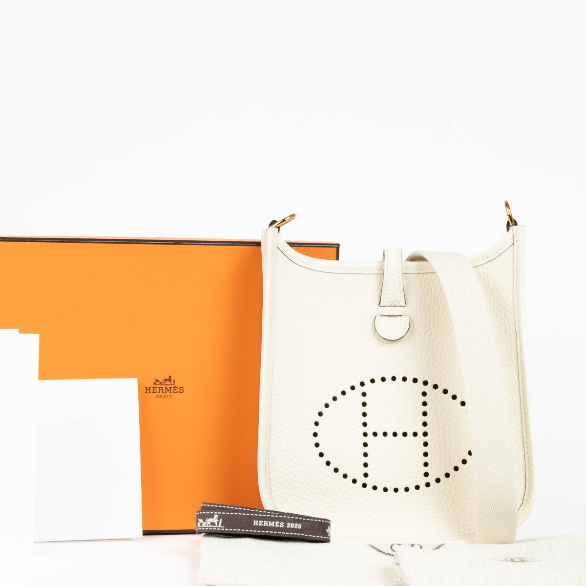 Shop this 100% authentic Hermès Evelyne 16 Cream Clemence GHW at labellov.com