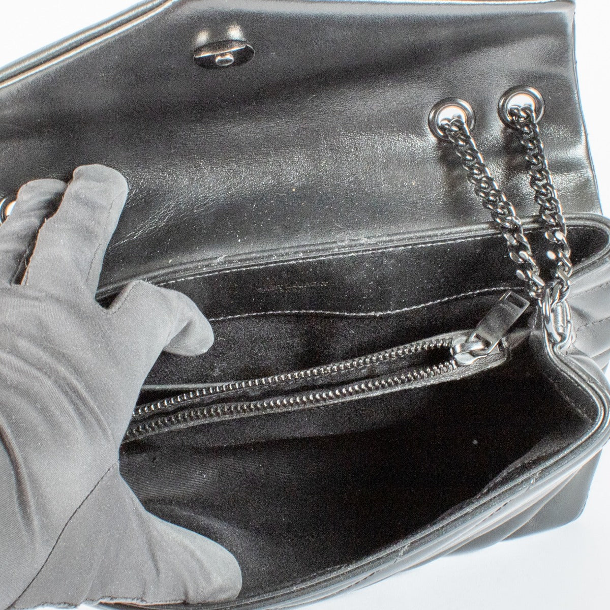 Discover the Saint Laurent Loulou Crossbody Bag in black at Labellov. Crafted from quilted calfskin leather with signature YSL hardware, this elegant pre-loved designer bag embodies Parisian chic. Shop authentic Saint Laurent handbags and luxury accessori