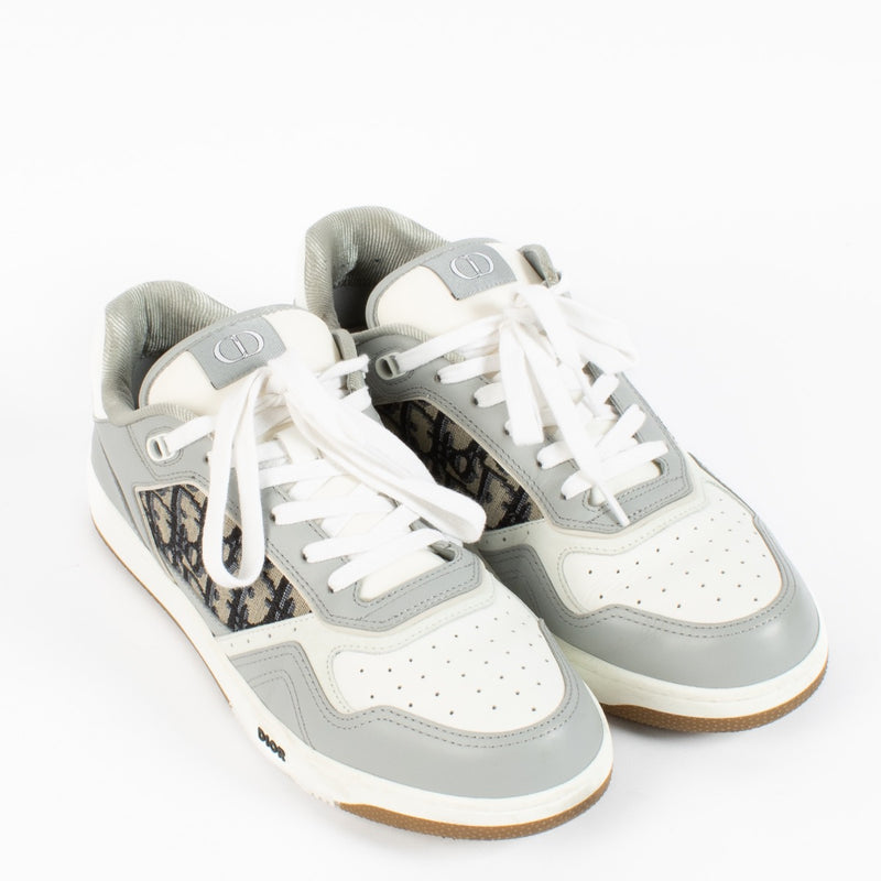 Shop safe online at Labellov in Antwerp, Brussels and Knokke these 100% authentic second hand Dior Grey B27 Uptown Sneakers
