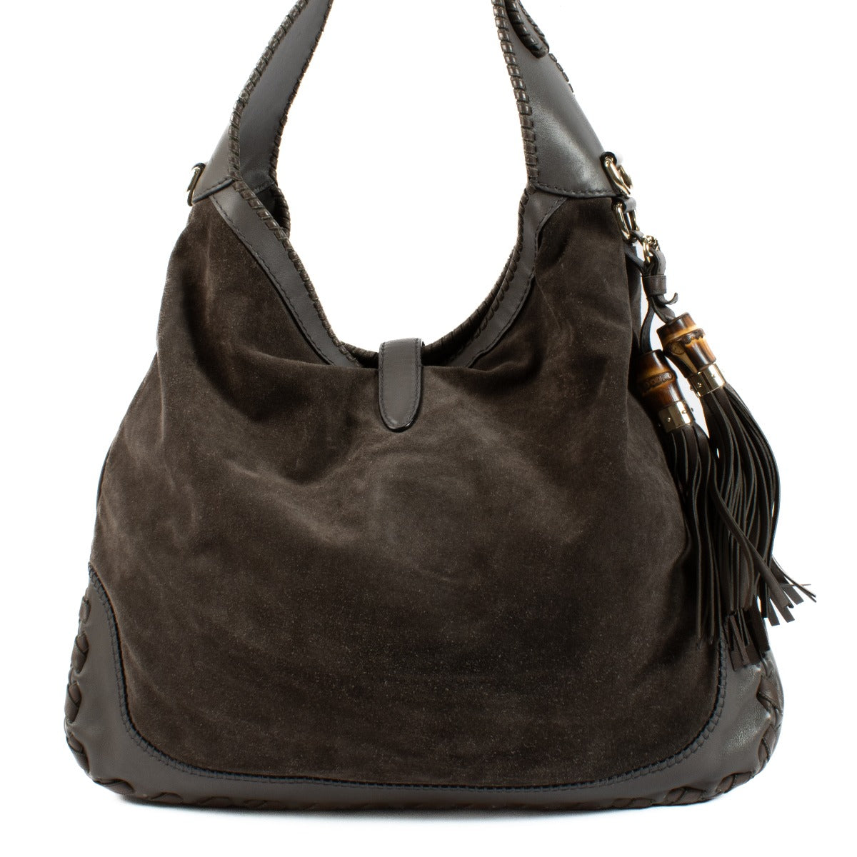 Gucci Grey New Jackie Shoulder Bag in very good condition. Shop at Labellov.