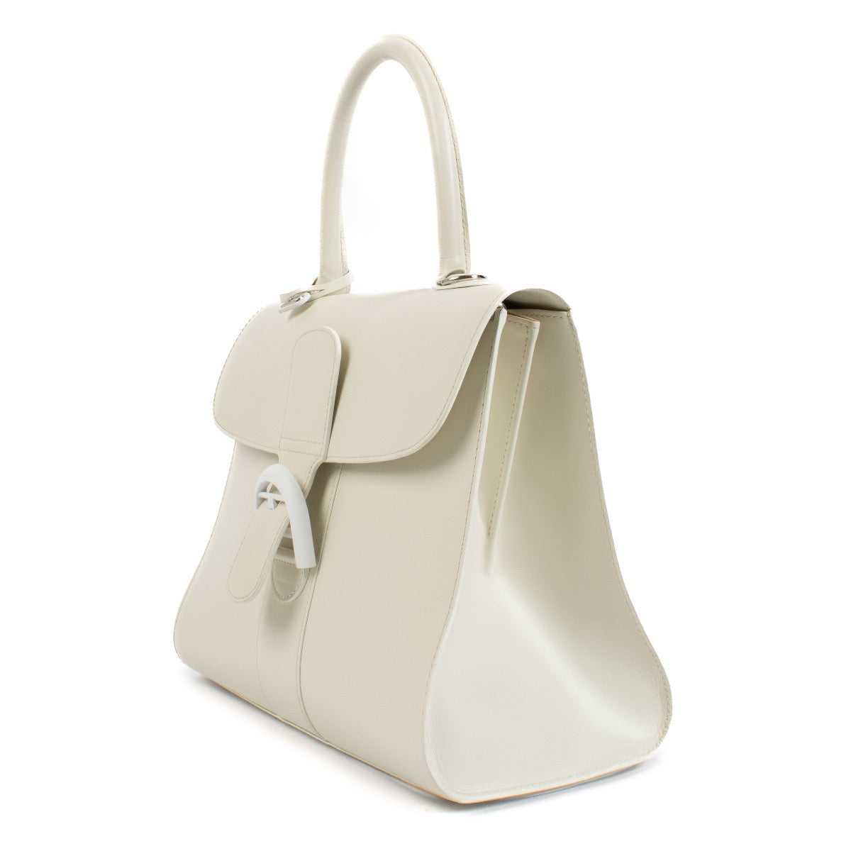Buy authentic second hand Delvaux Ivory Box Calf Brillant MM at Labellov.com
