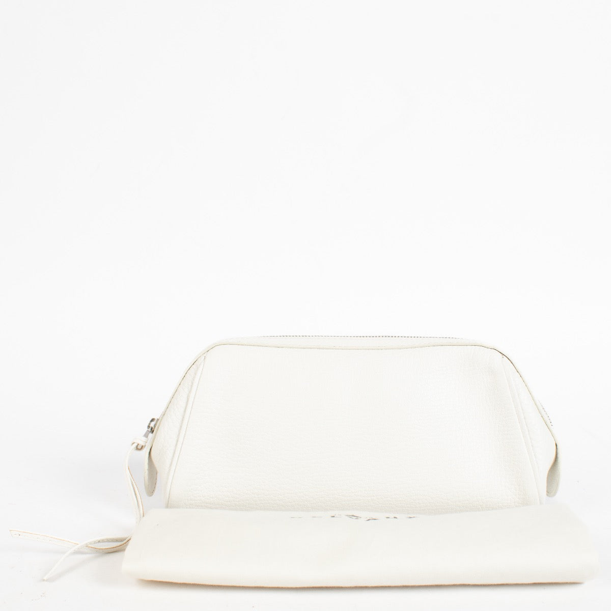 Shop the Delvaux White Leather Pouch second hand on Labellov.com