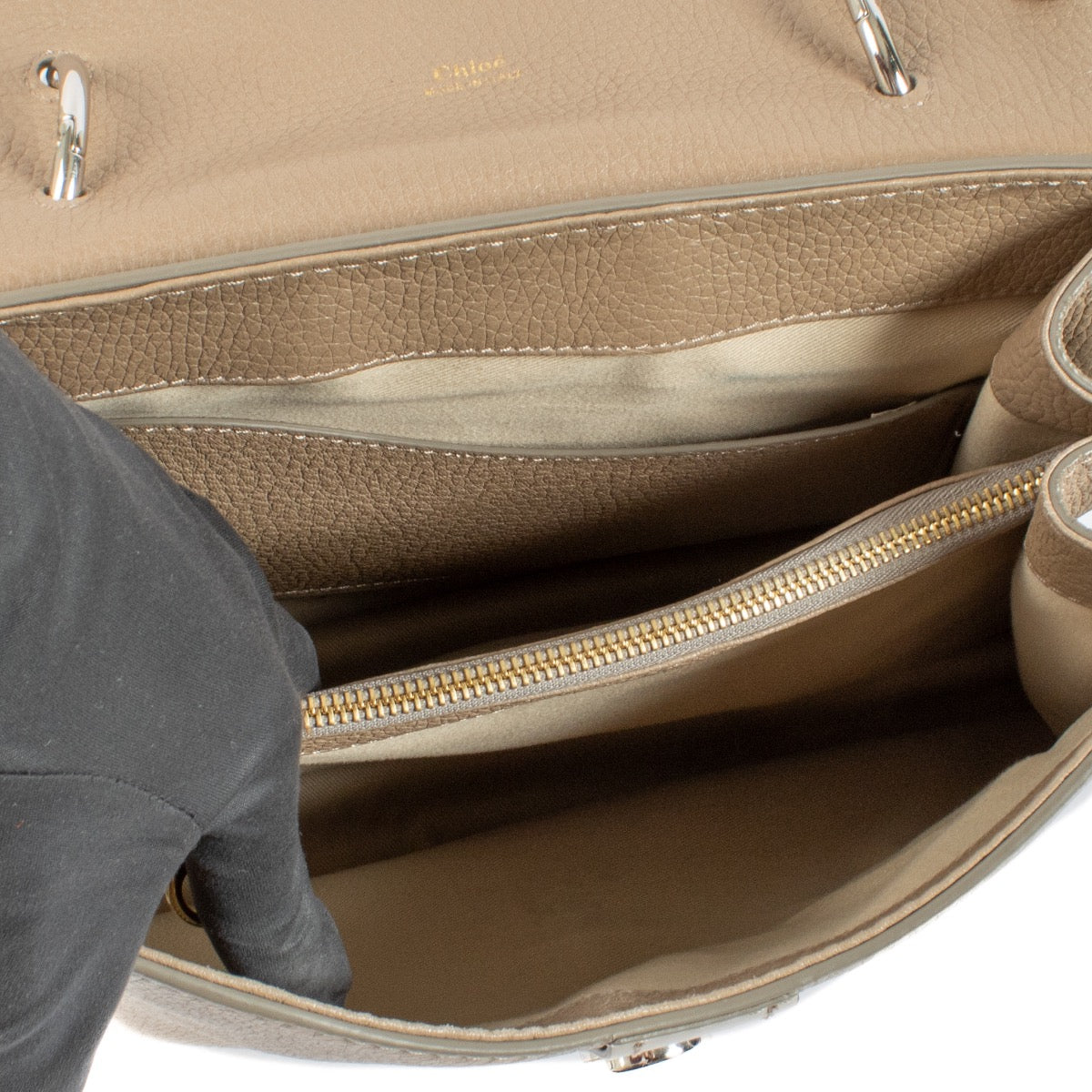 Buy authentic preloved Chloé Leather Beige Medium Aby Day Bag on Labellov.com