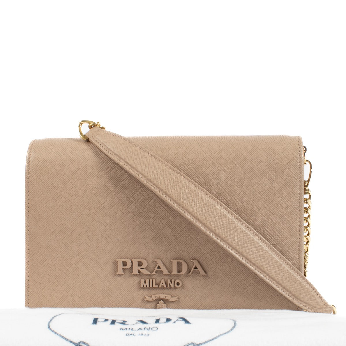 Authentic second hand Prada Pink Saffiano Chain Bag on Labellov.com