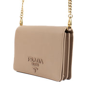 Authentic second hand Prada Pink Saffiano Chain Bag on Labellov.com