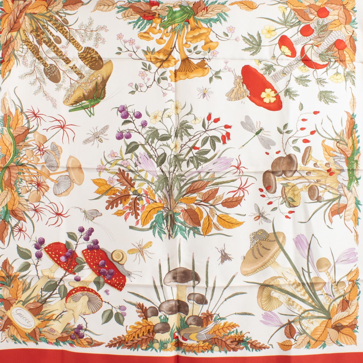 Authentic second-hand Gucci Mushroom Silk Scarf on labellov.com