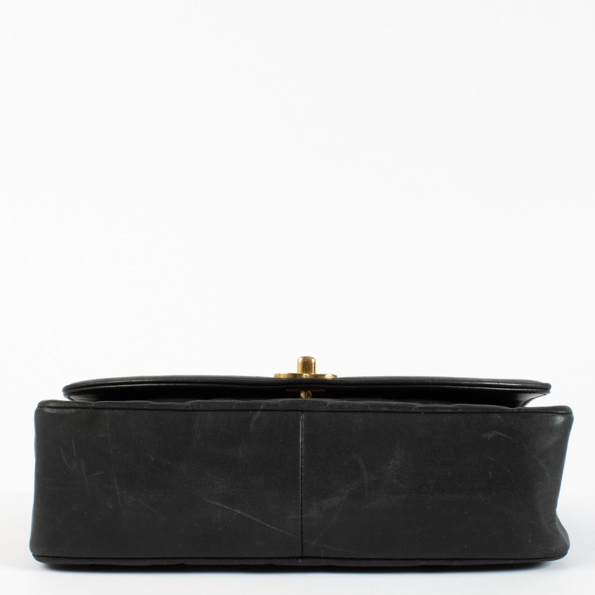 Authentic second hand Chanel Black Medium Diana Flap Bag on Labellov.com