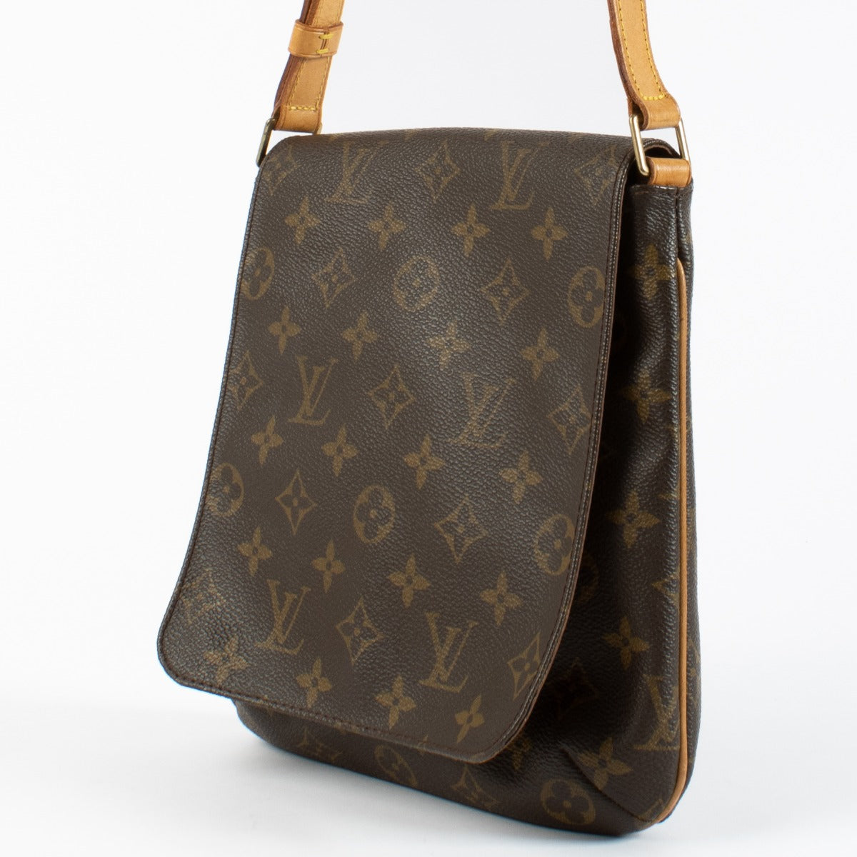 Authentic pre-loved Louis Vuitton Monogram Musette Salsa PM Short Strap on Labellov.com