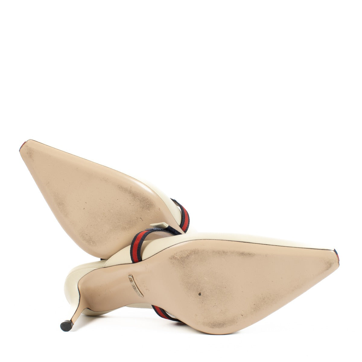 Buy Gucci pumps now on Buy Gucci White Emma Web Pumps - size 37,5 now on Labellov.com..