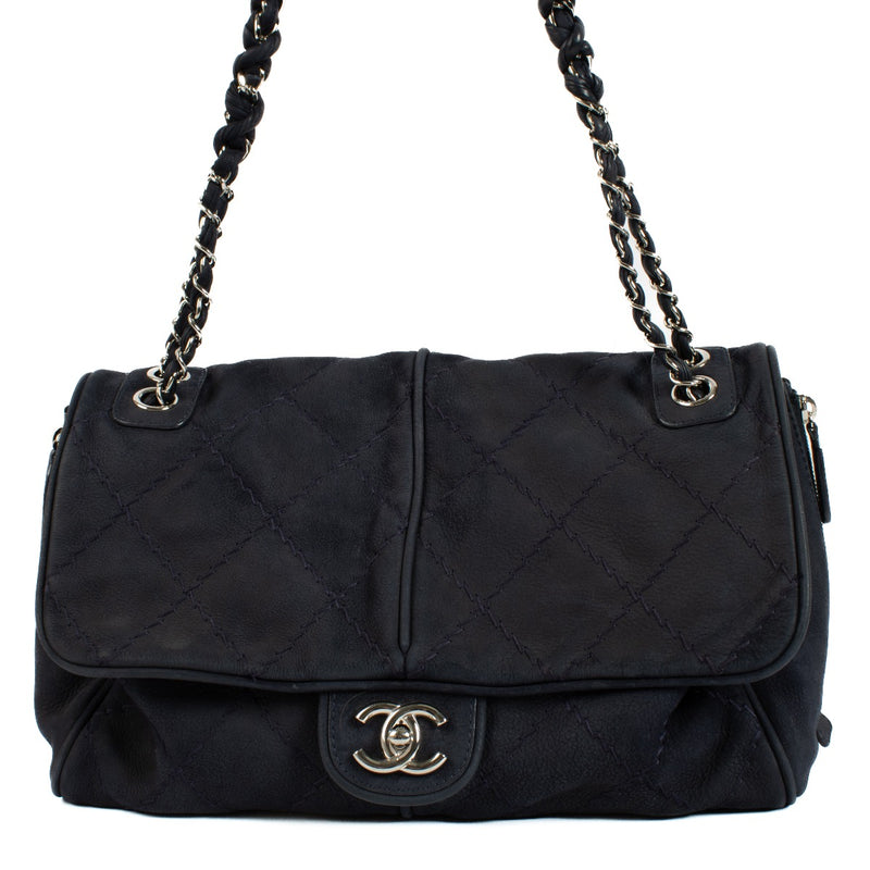 Shop 100% authentic secondhand Chanel Blue Nubuck Large Darjeeling Flap Bag on Labellov.com