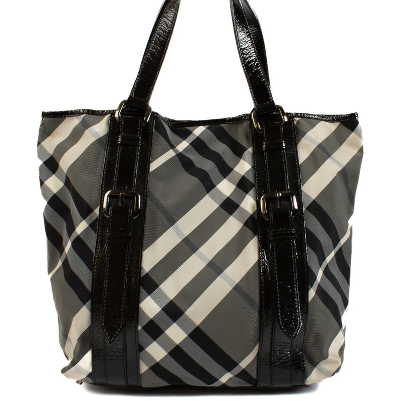 Authentic second hand Burberry Black Nylon Check Bag on Labellov.com