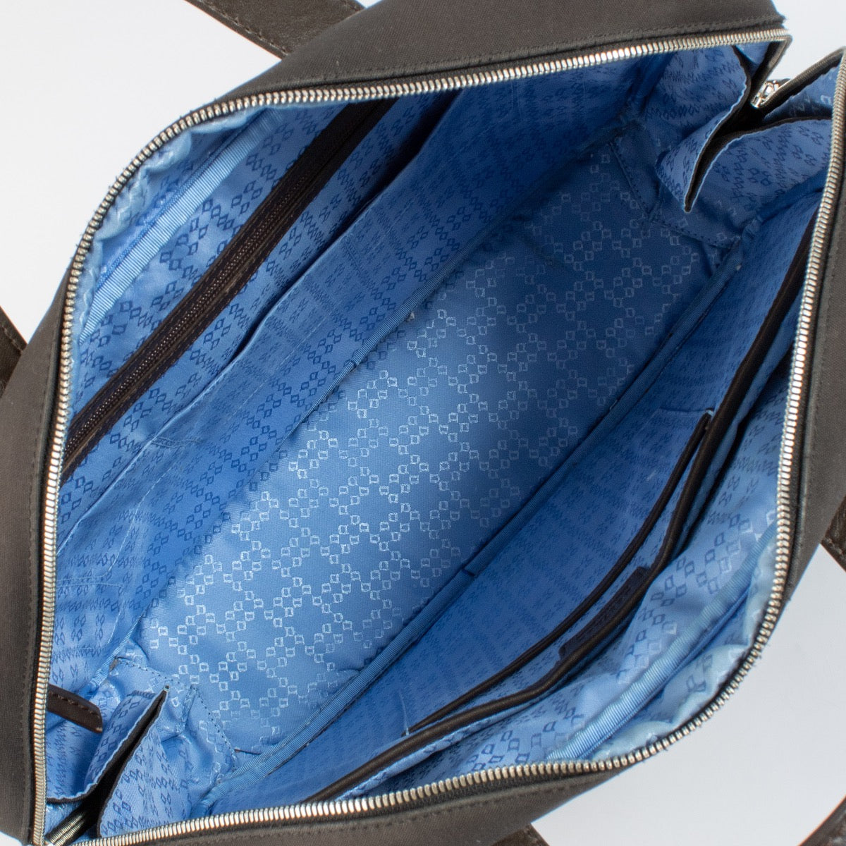 Shop 100% authentic second hand Delvaux Airess Business Case on Labellov