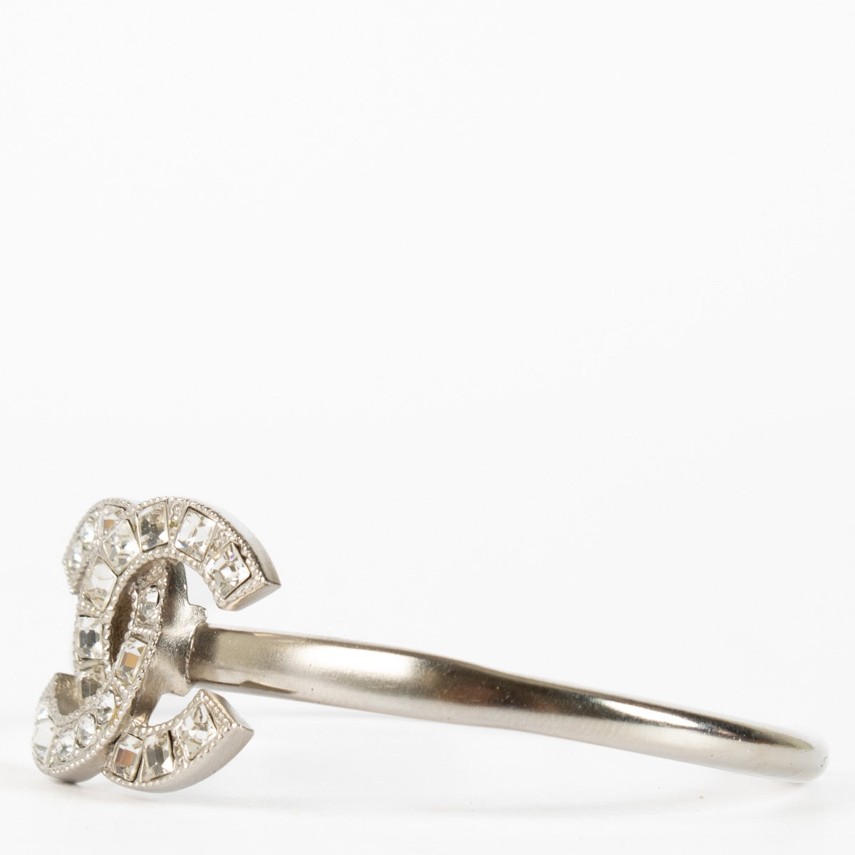 Authentic second hand Chanel 15P Silver CC Bracelet on labellov.com
