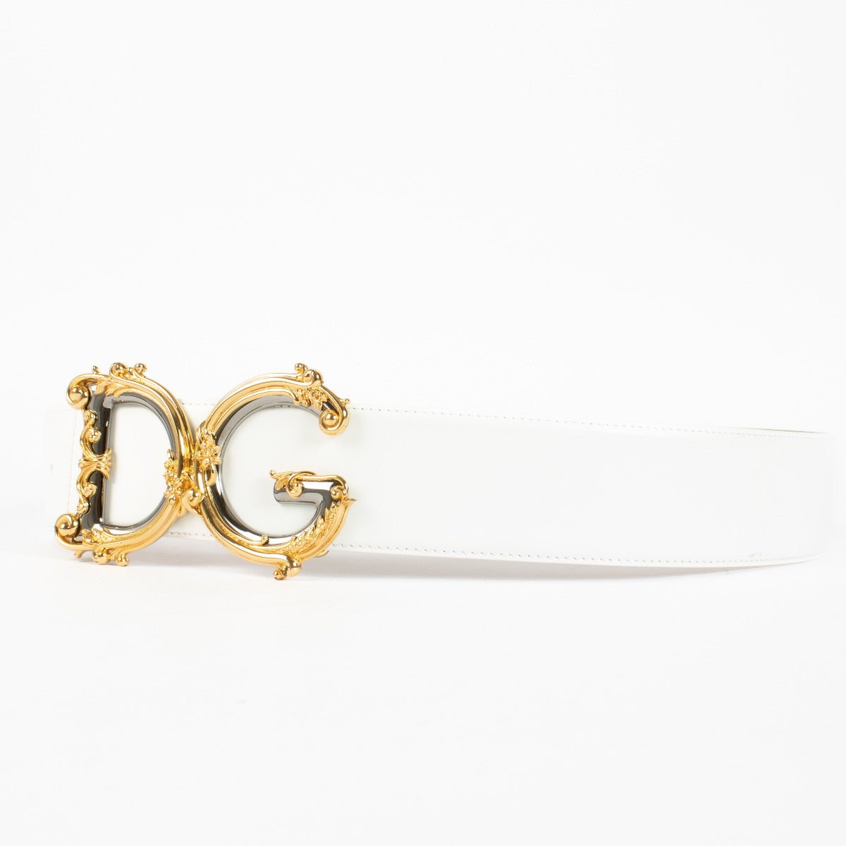Authentic second hand Dolce & Gabbana Leather Belt Baroque DG logo - Size 106 on labellov .com