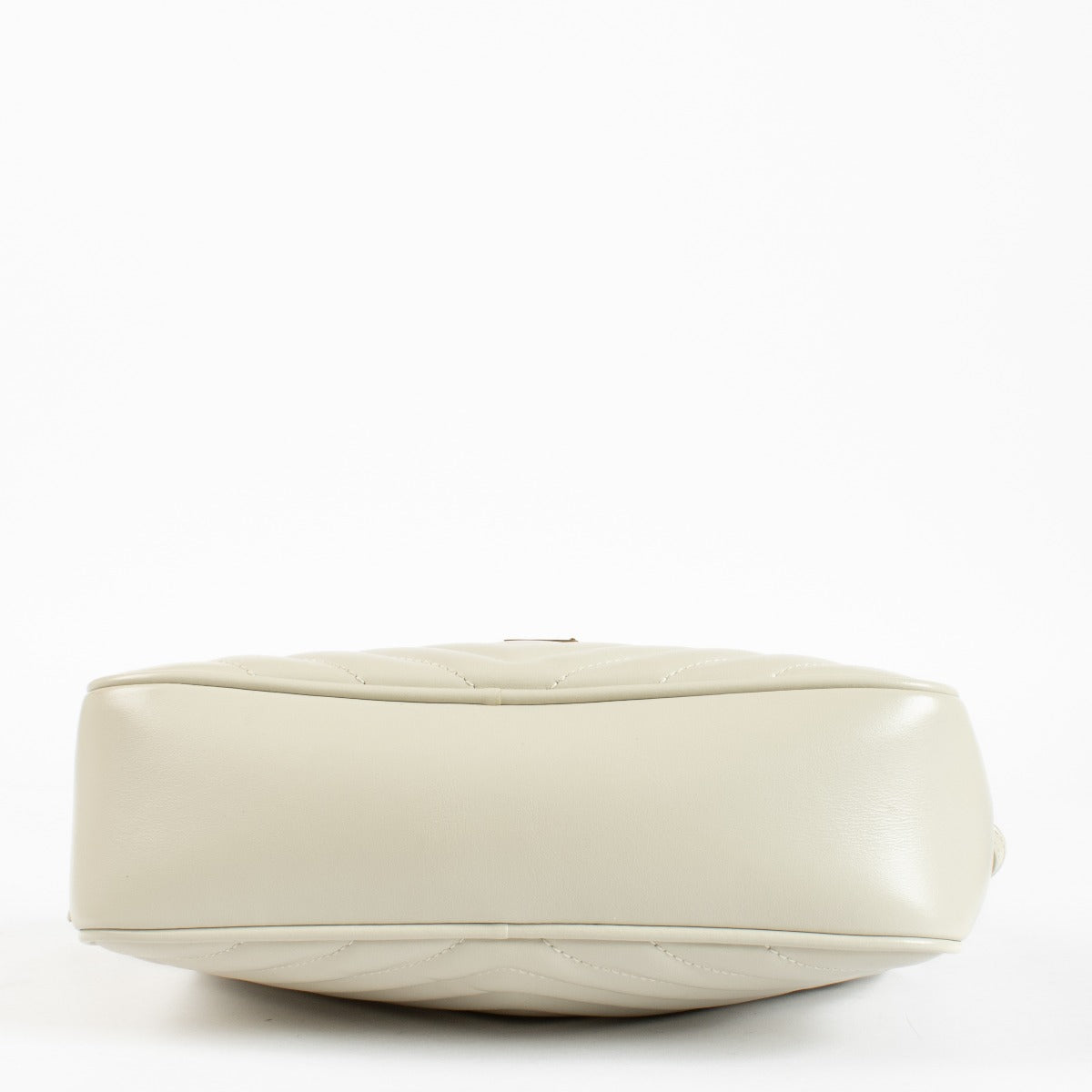 Authentic second hand Saint Laurent Lou Camera Bag on Labellov.com