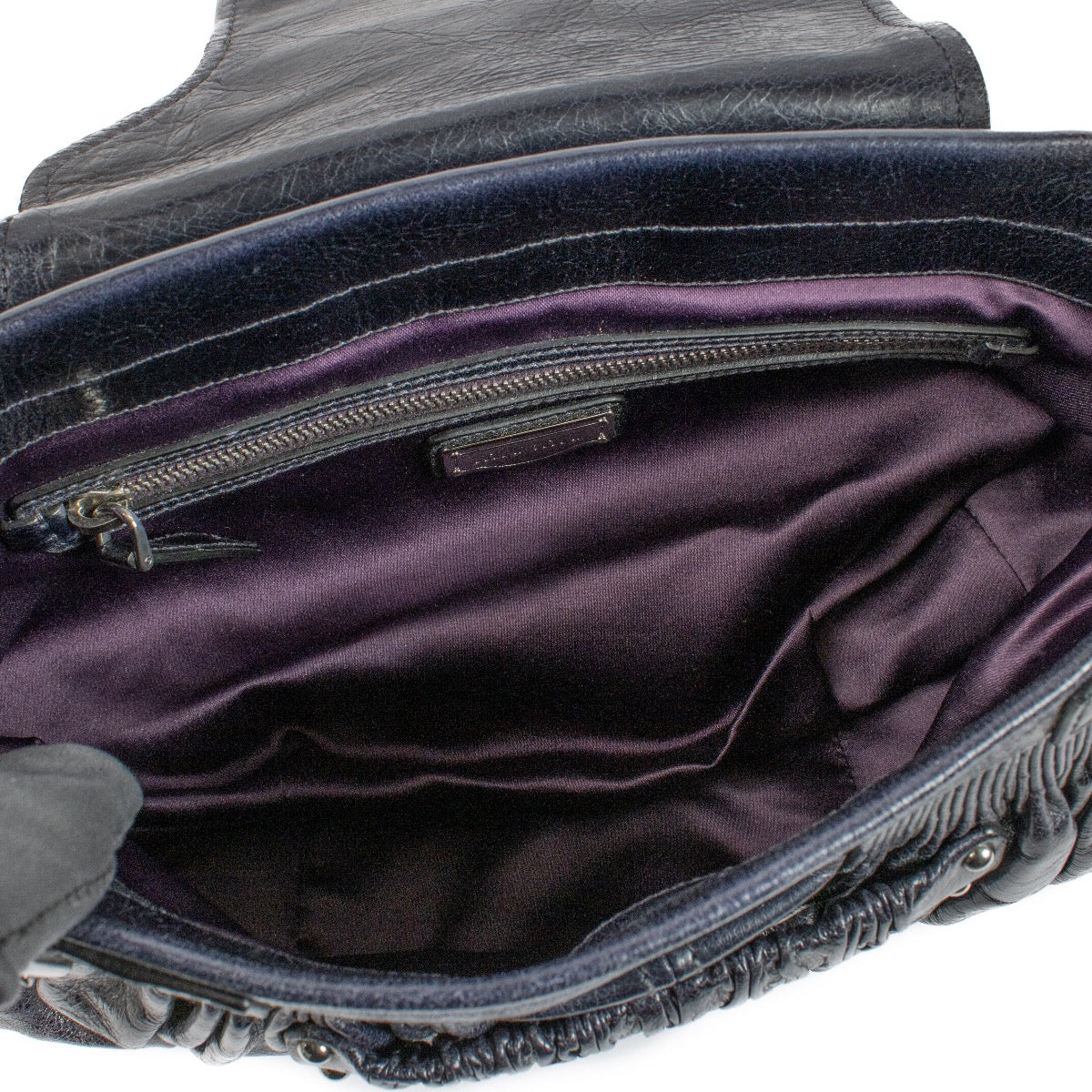 Authentic second hand Miu Miu Black shoulder bag on Labellov.com