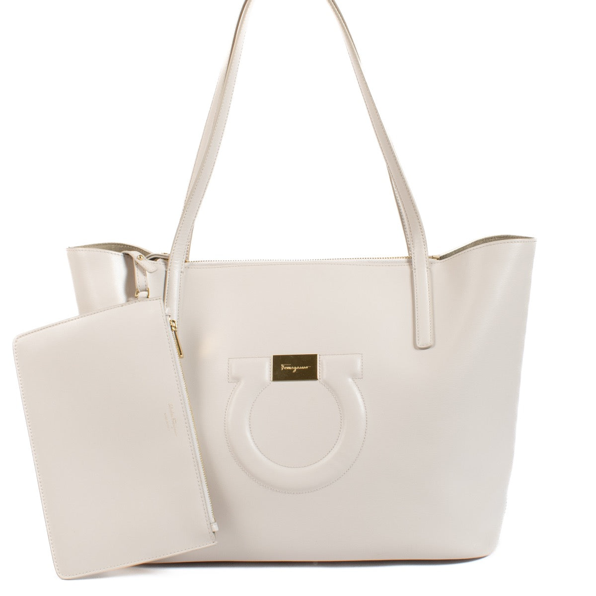 Authentic second hand Ferragamo White Tote Bag on Labellov.com
