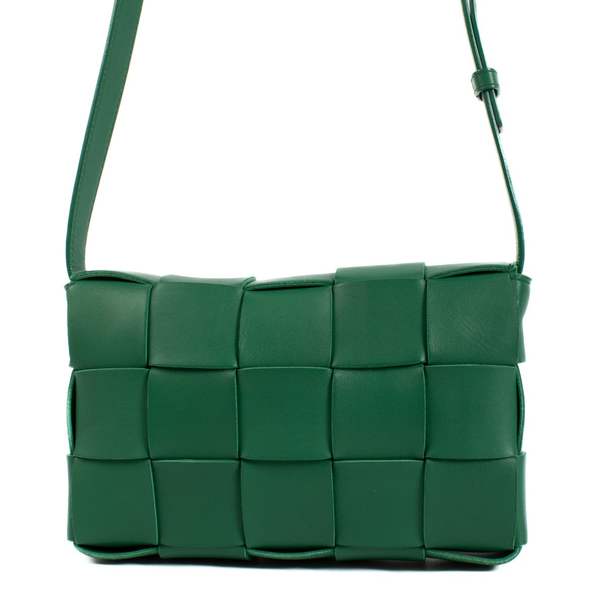 Authentic second hand Bottega Veneta Racing Green Cassette bag on Labellov.com
