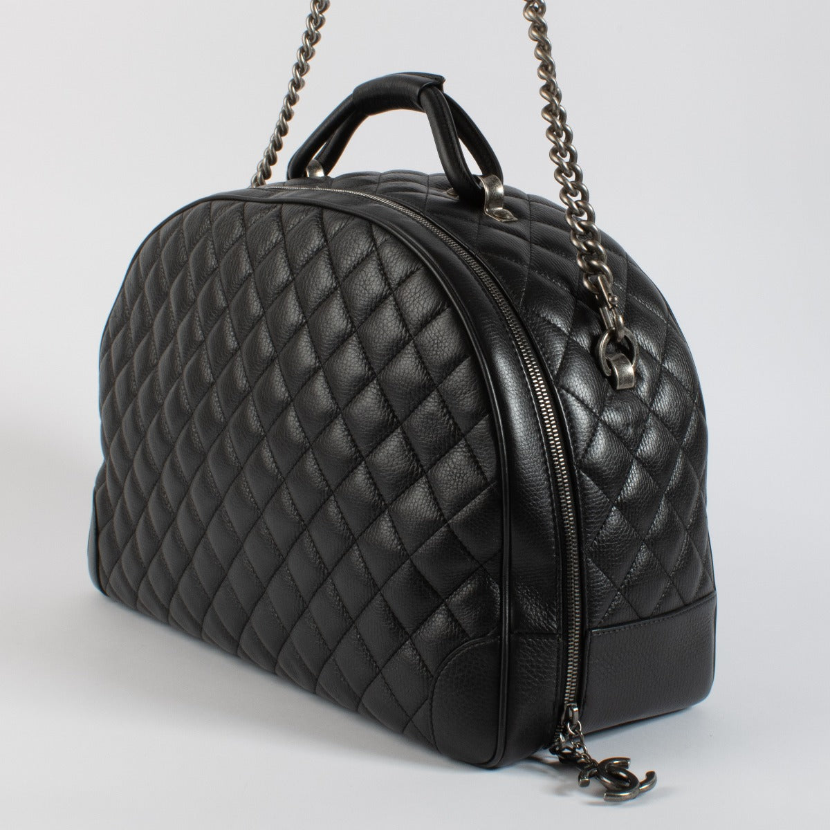 shop 100% authentic second hand Chanel Black Airlines Round Trip Large Bowling Bag on Labellov.com