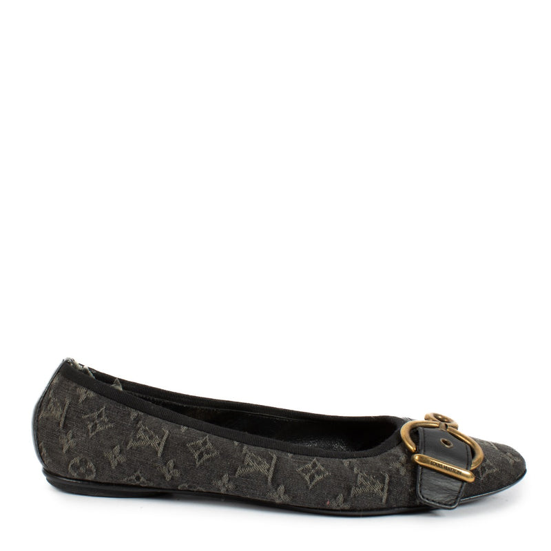 shop 100% authentic second hand Louis Vuitton Monogram Denim Flats - Size 36 1/2 on Labellov.com