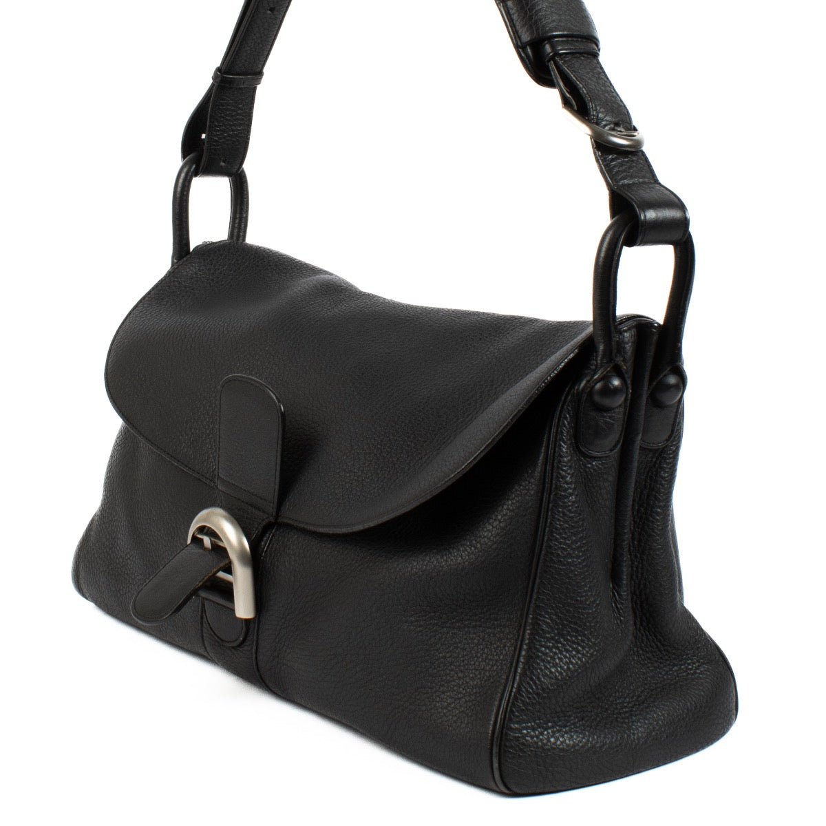 Authentic second hand Delvaux Black Brillant Besace Bag on Labellov.com