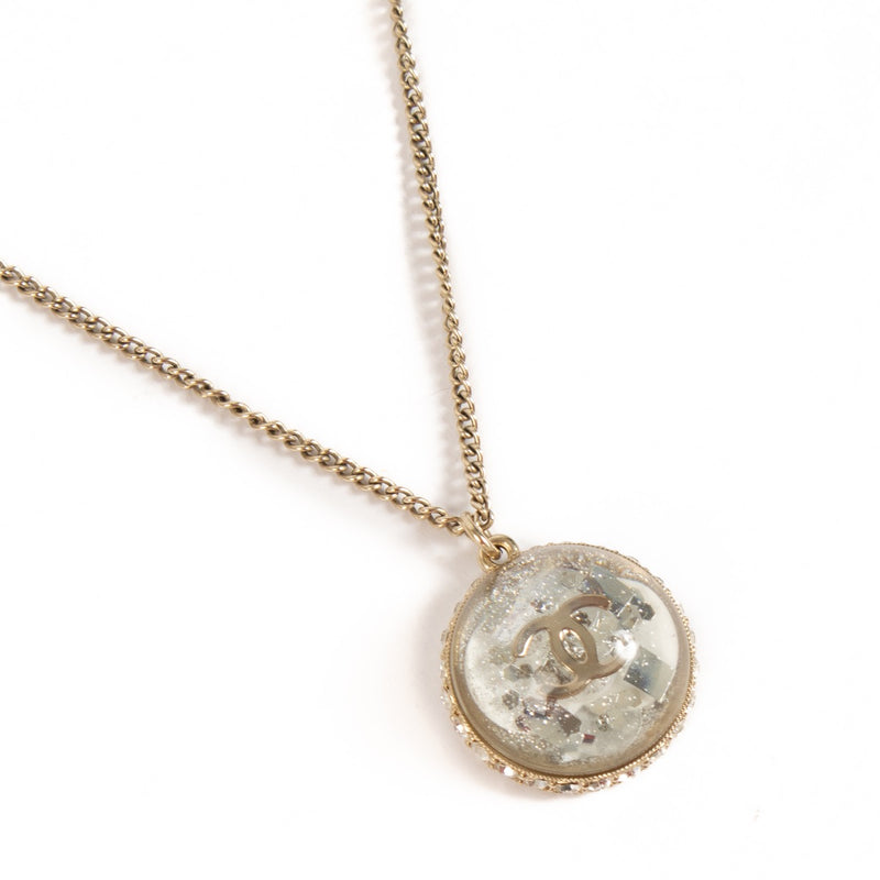 Authentic second hand Chanel 12A CC Necklace on Labellov.com