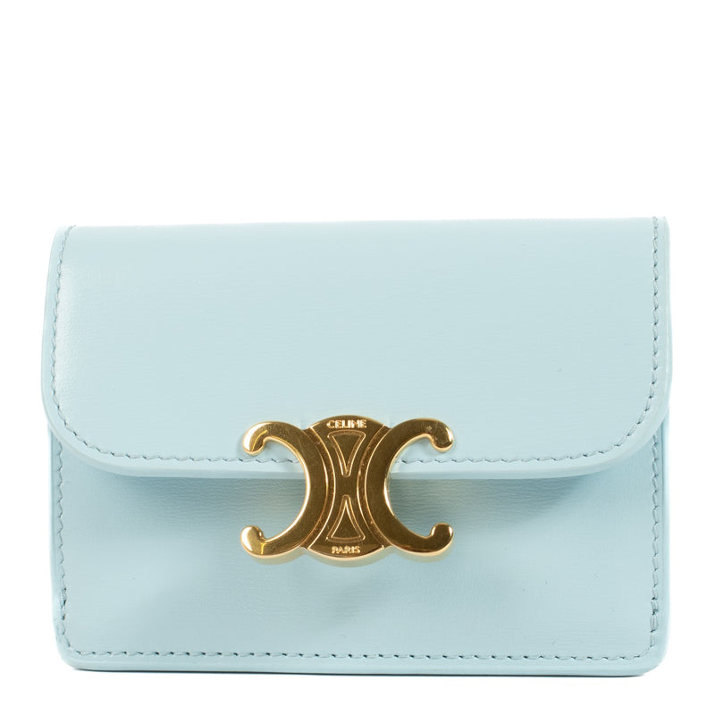 Shop safe online at Labellov in Antwerp, Brussels and Knokke this 100% authentic second hand Celine Blue Shiny Calfskin Card Holder. Veilig online tweedehands authentieke Céline kaartenhouder kopen bij Labellov