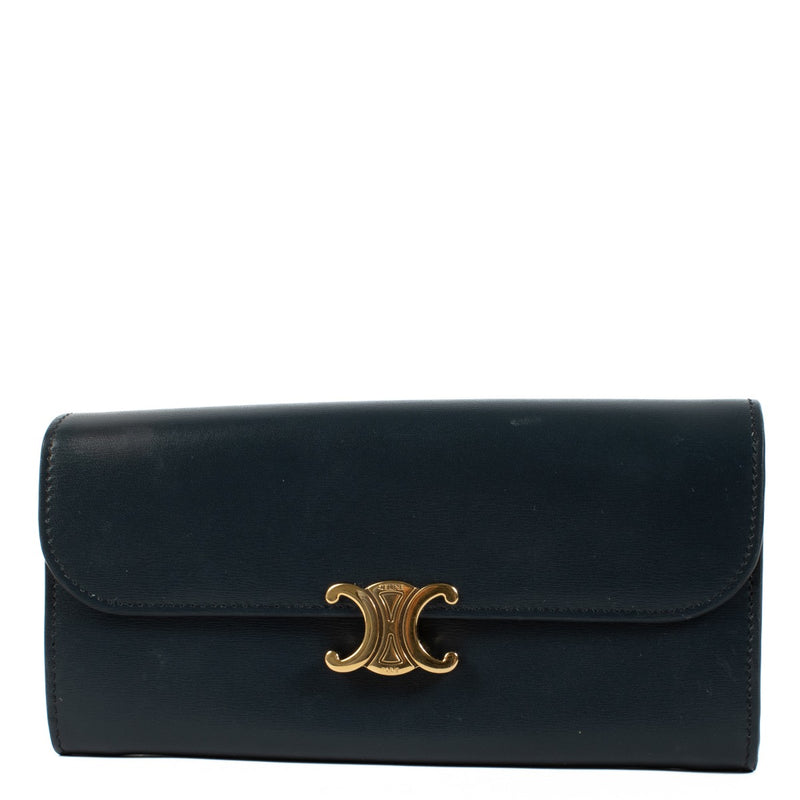 Shop safe online at Labellov in Antwerp, Brussels and Knokke this 100% authentic second hand Celine Blue Long Shiny Calfskin Triomphe Wallet. Veilig online tweedehands authentieke Céline portefeuille kopen bij Labellov.