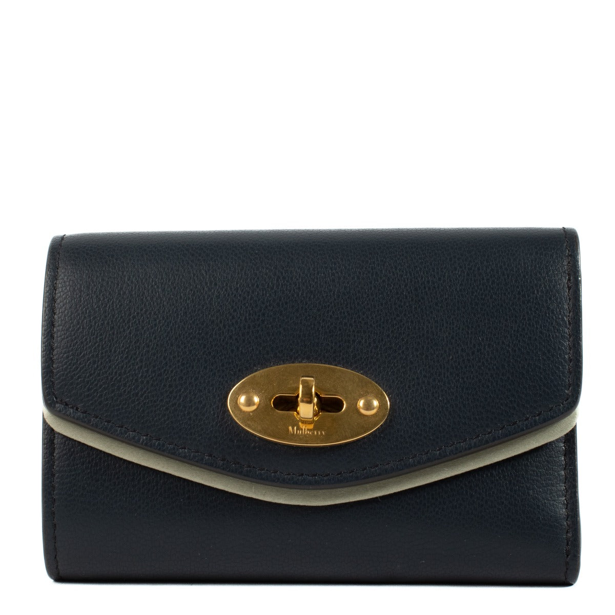Shop safe online at Labellov in Antwerp, Brussels and Knokke this 100% authentic second hand Mulberry Blue Darley Folded Multi-Card Wallet. Veilig online tweedehands authentiek Mulberry portefeuille kopen bij Labellov.