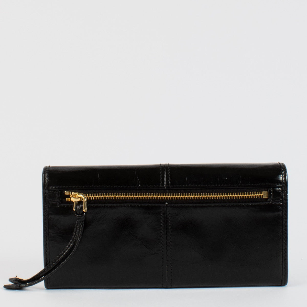 Shop safe online at Labellov in Antwerp, Brussels and Knokke this 100% authentic Prada Black Long Wallet