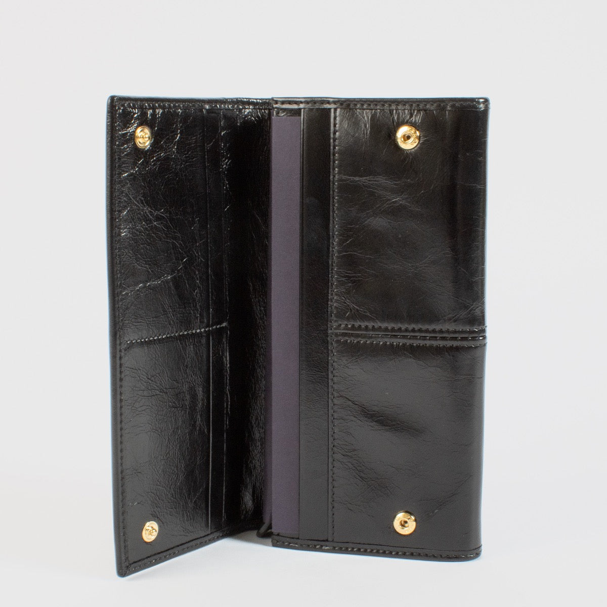 Shop safe online at Labellov in Antwerp, Brussels and Knokke this 100% authentic Prada Black Long Wallet