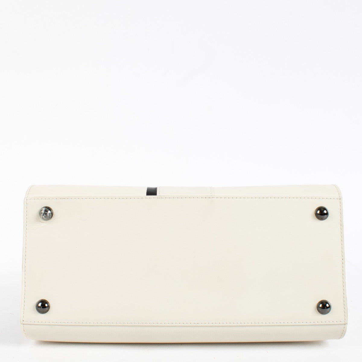 Authentic Preloved Delvaux Fall/Winter 2018 Light And Shadow Box Calf Brillant MM on Labellov.com