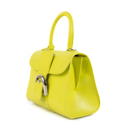 Shop safe online at Labellov in Antwerp, Brussels and Knokke this 100% authentic second hand Delvaux Lime Green Box Calf Brillant Mini. Veilig online tweedehands authentieke Delvaux Lime Green Box Calf Brillant Mini kopen bij Labellov.