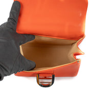 Shop safe online at Labellov in Antwerp, Brussels and Knokke this 100% authentic second hand Delvaux Paprika Sellier Brillant Mini. Veilig online tweedehands authentieke Delvaux Paprika Sellier Brillant Mini handtas kopen bij Labellov.